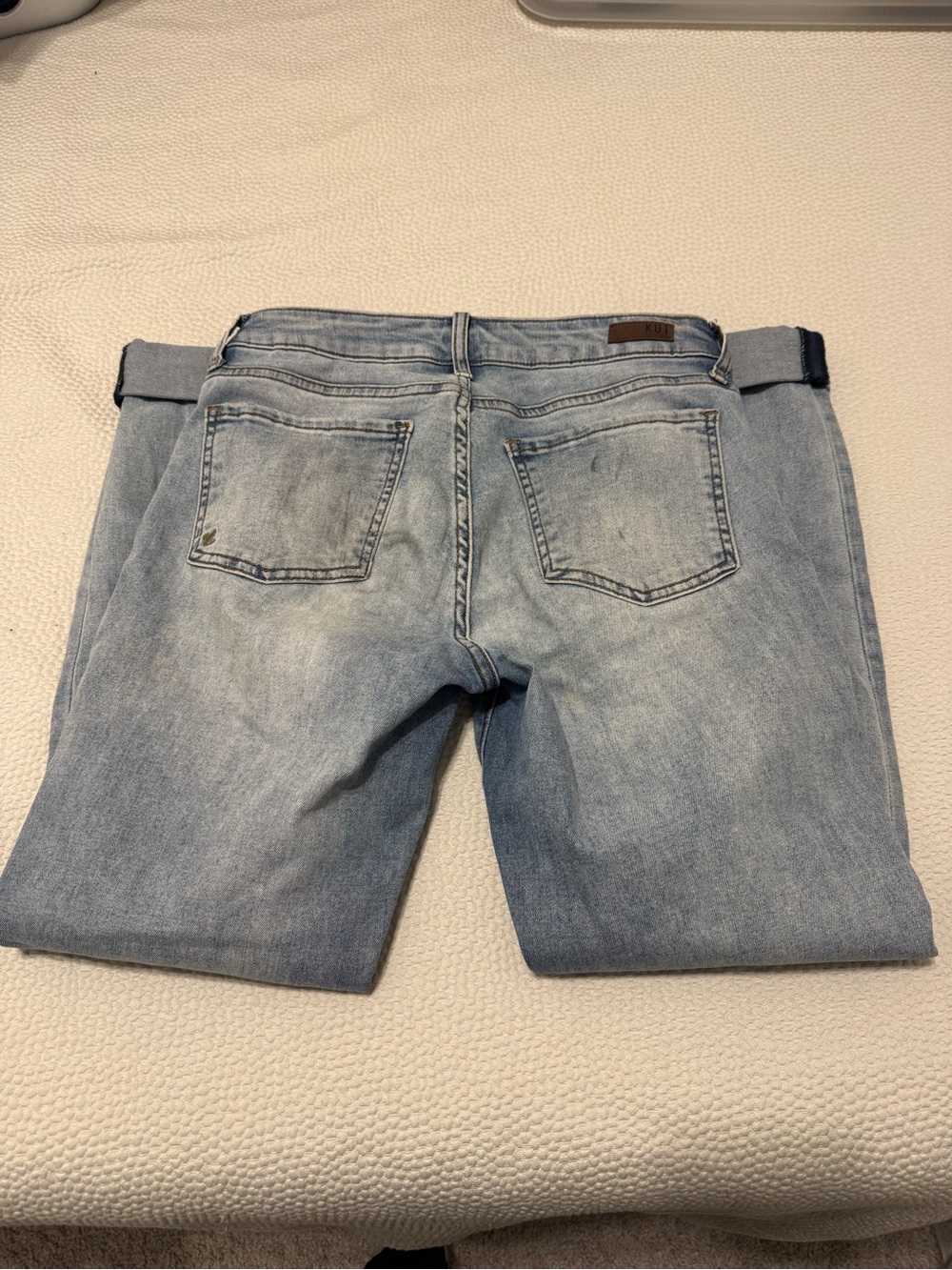 KUT Women’s Light Wash Distressed Jeans - Casual Straight Leg - Picture 7 of 7
